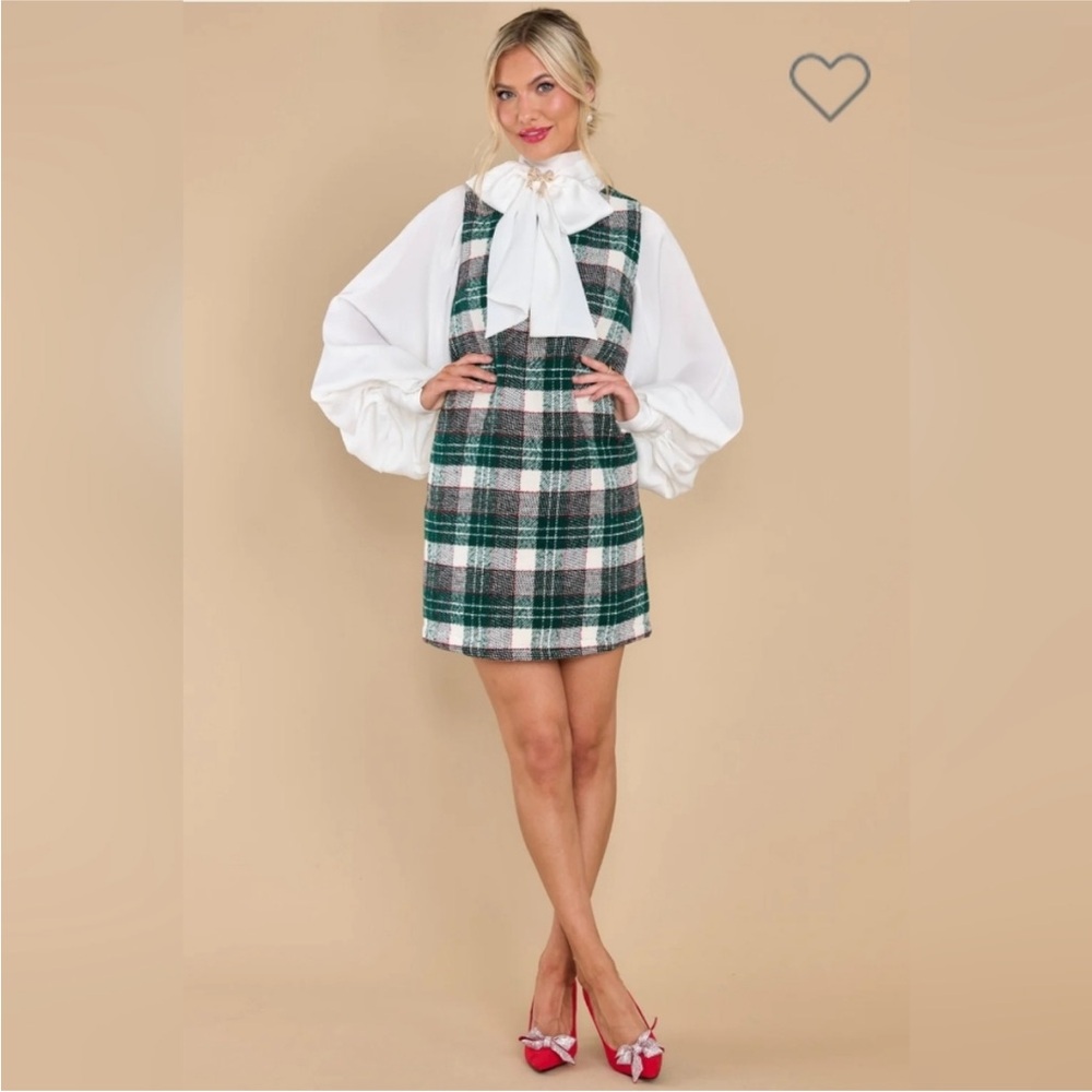 NWT Aura Christmas Dress